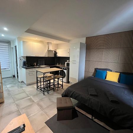 Studio Confortable Avec Balcon Villeneuve-sur-Lot Ngoại thất bức ảnh