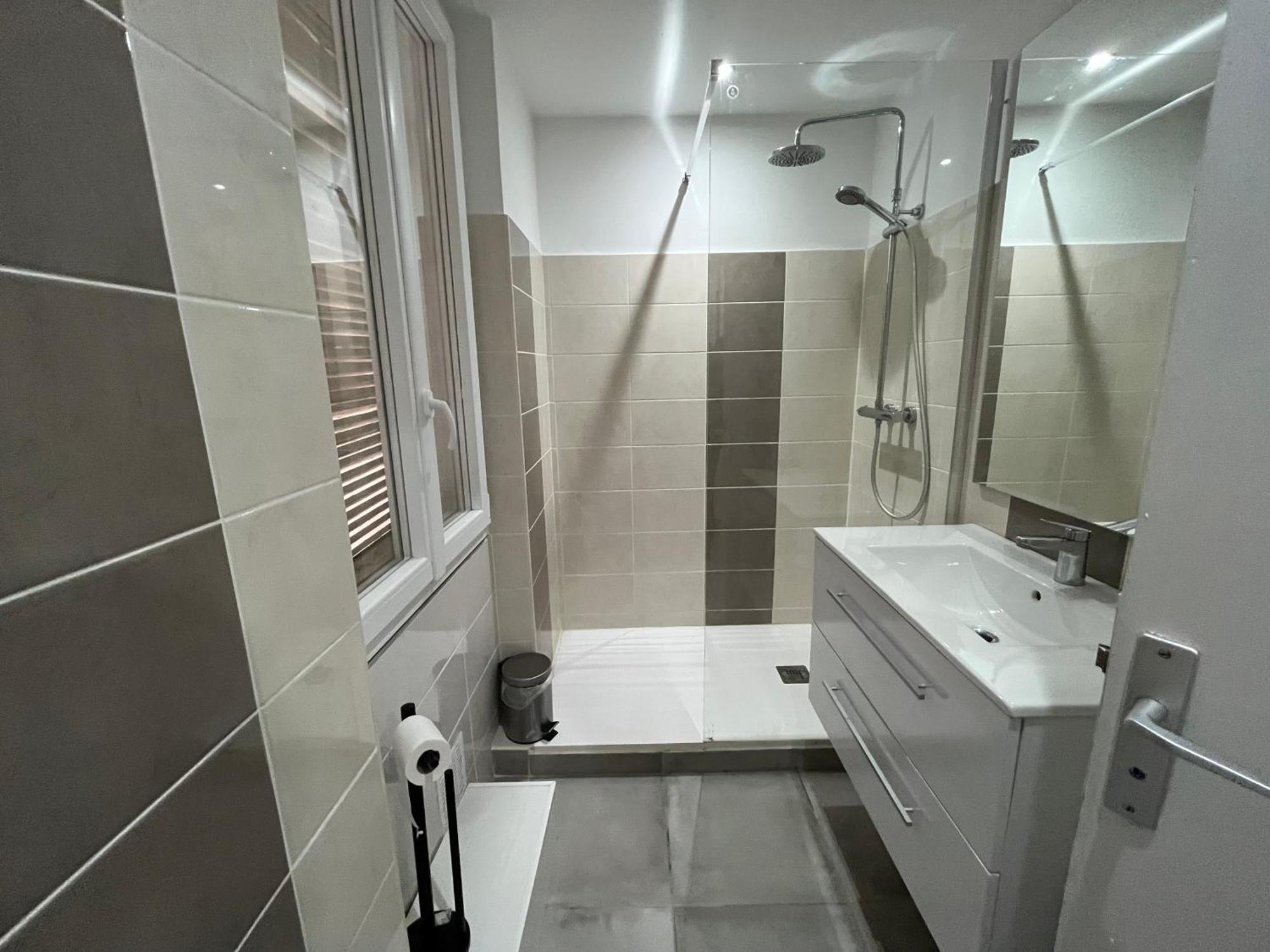 Studio Confortable Avec Balcon Villeneuve-sur-Lot Ngoại thất bức ảnh