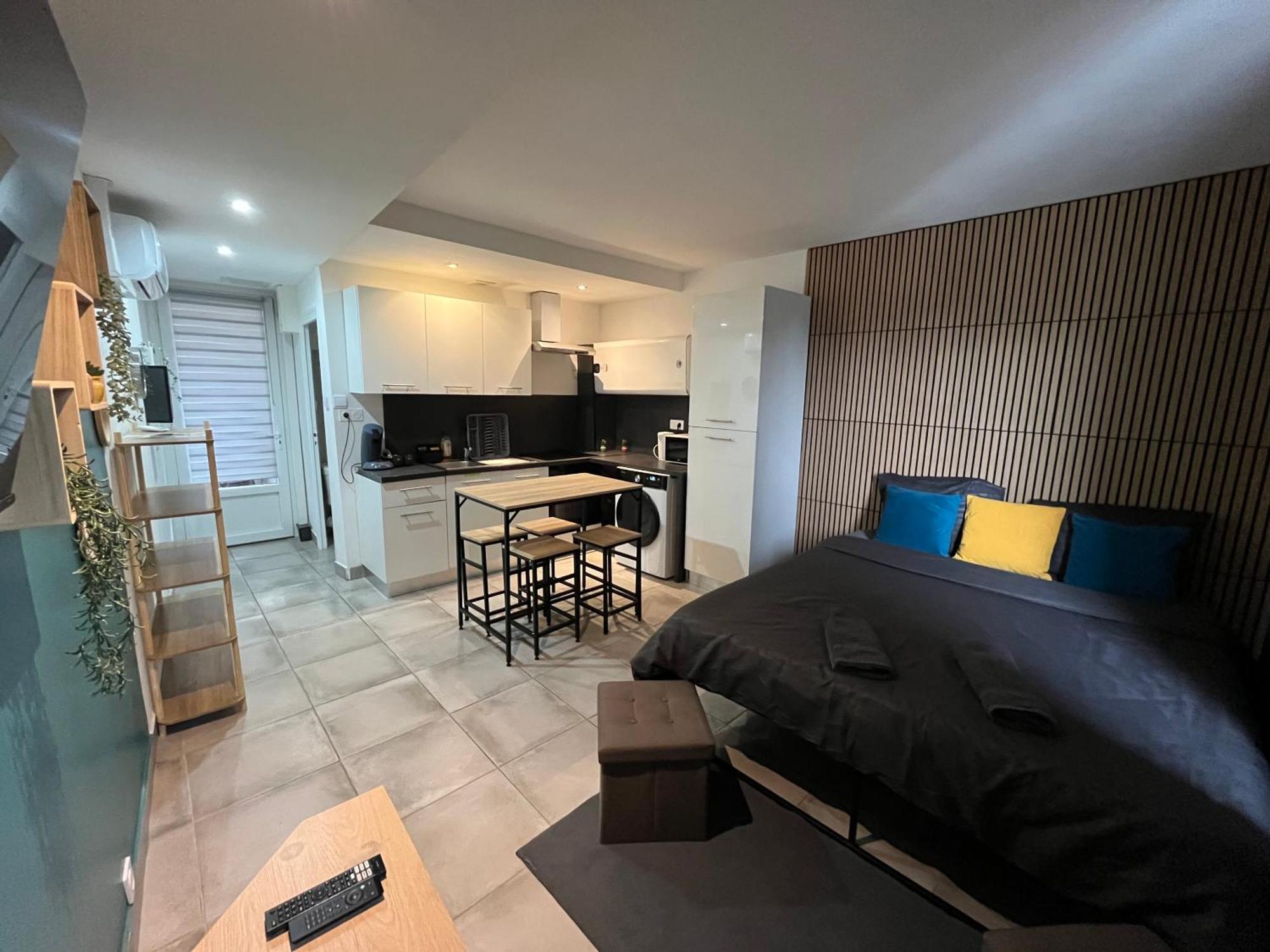 Studio Confortable Avec Balcon Villeneuve-sur-Lot Ngoại thất bức ảnh